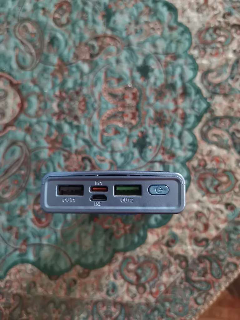 پاوربانک کوش مدل SM 1250w ظرفیت 10000 میلی آمپر ساعت