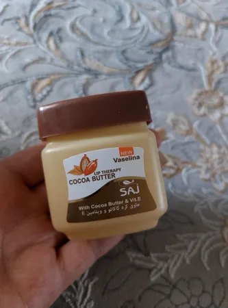 وازلین لب ساج مدل کره کاکائو