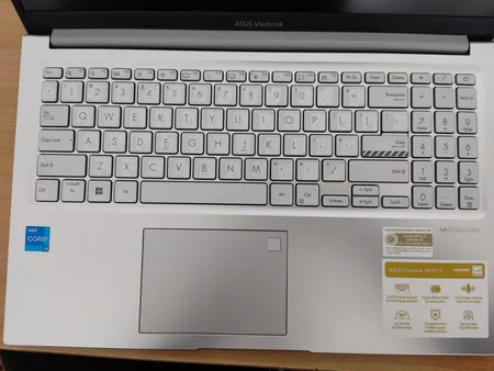 لپ تاپ 15.6 اینچی ایسوس مدل Vivobook A1504VA-NJ537-i5 1335U 16GB 512SSD