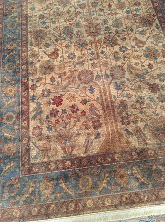 فرش ماشینی محتشم طرح کهنه نما کد 100623 زمینه کرم