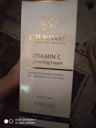 کرم روشن کننده ویتامین C سینره حجم 40 میلی لیتر