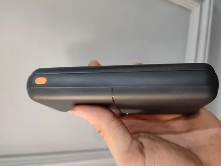 پاوربانک 12 وات ریمکس مدل RPP-26 ظرفیت 20000 میلی آمپر ساعت