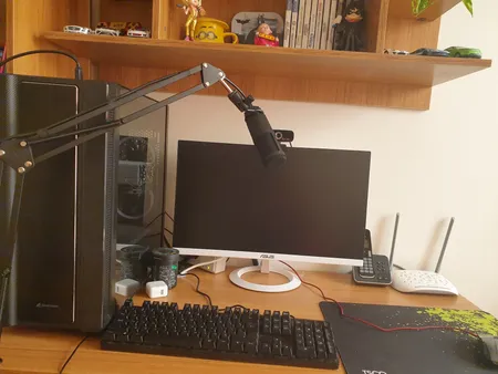 پایه میکروفون مدل B PLUSE