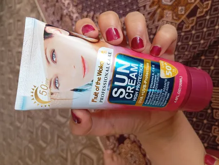 لوسیون ضدآفتاب ووکالی مدل spf50 حجم 130 میلی لیتر