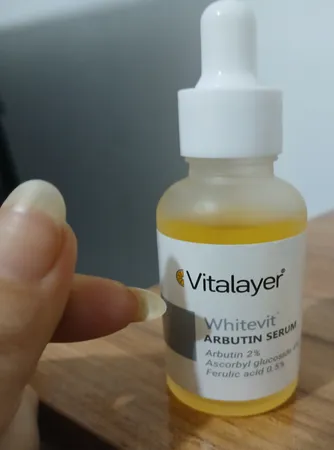 سرم ضد لک ویتالیر مدل آربوتین حجم 30 میلی لیتر