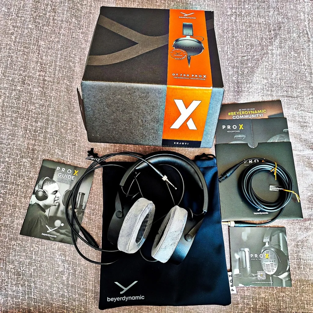 هدفون استودیو بیرداینامیک مدل Beyerdynamic DT 700 PRO X Headphones