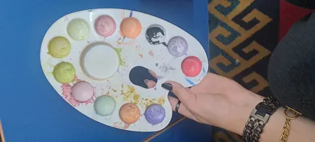 پالت رنگ مدل تخم مرغی کد 1020