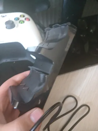 پایه شارژ دسته بازی ایکس باکس دابی مدل 532X به همراه باتری