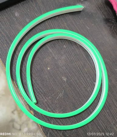 ریسه نئون فلکسی مدل 2835 طول 1 متر