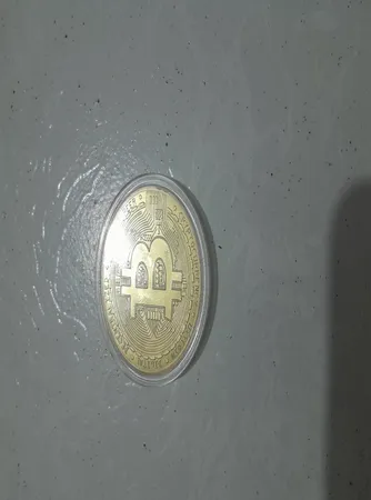 دکوری مدل نماد بیت کوین BTC