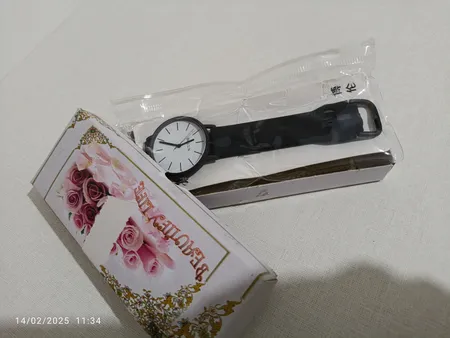 ساعت مچی عقربه ای دخترانه بولون مدل خطی S