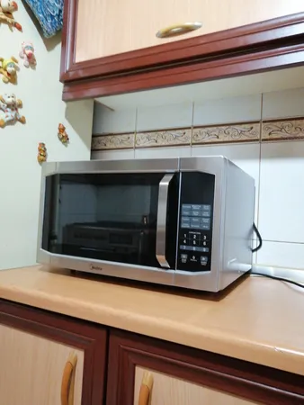 مایکروویو مایدیا مدل EG142A5L