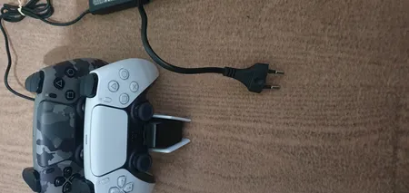 پایه شارژر دسته بازی پلی استیشن 5   مدل CFI-ZDS1