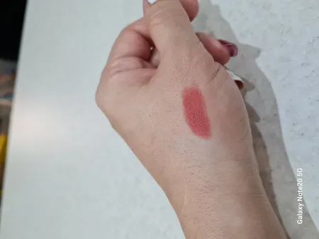 رژلب مدادی لوسمنت مدل Matt شماره L608