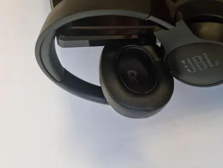 هدفون مخصوص بازی بی سیم جی بی ال مدل  Tune 710 bt