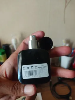 عطر جیبی مردانه اسکلاره مدل Silver Scent با رایحه گرم و تند حجم 35 میلی لیتر