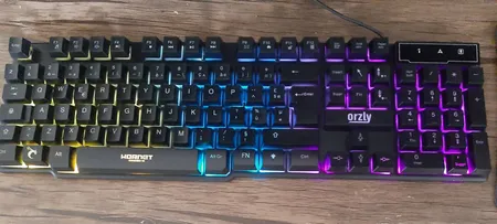 ست گیمینگ ارزلی مدل R_X_ESSENTIAL_PACK_RGB، سوییچ ممبران، Full-Size، نورپردازی LED RGB