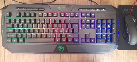 کیبورد گیمینگ تسکو مدل TK 8124، سوییچ ممبران، Full-Size، نورپردازی RGB LED