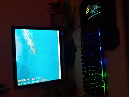 ست گیمینگ اورزلی مدل HORNET_RX_250_NEON BACKLIGHT، سوییچ ممبران، Full-Size، نورپردازی LED RGB
