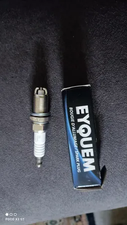 شمع خودرو اکیوم دو پلاتین مدل RFC42LZ2E بسته چهار عددی