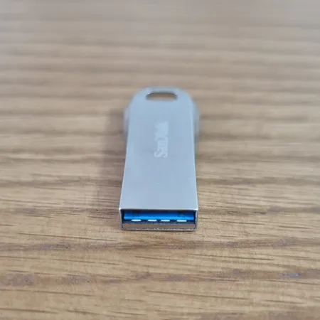 فلش مموری سن دیسک مدل Ultra Luxe ظرفیت 64 گیگابایت