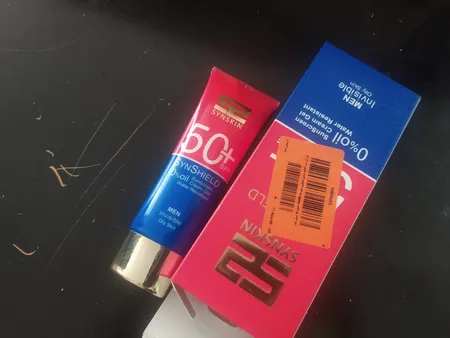 کرم ژل ضدآفتاب ساین اسکین مدل Invsible M، حجم 50 میلی‌لیتر