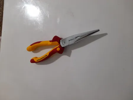 انبر دم باریک ویها مدل Z 05 006 200 سایز 8 اینچ