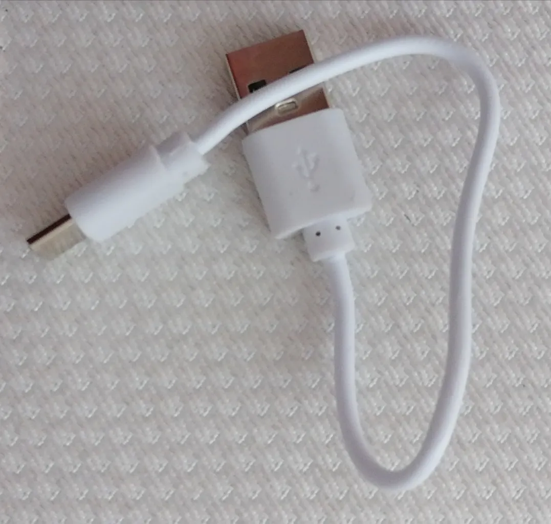 پاوربانک ای زد پی مدل AP-31 ظرفیت 30000 میلی آمپر ساعت