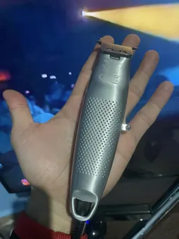 ماشین اصلاح موی سر و صورت و بدن وی جی ار مدل V-056