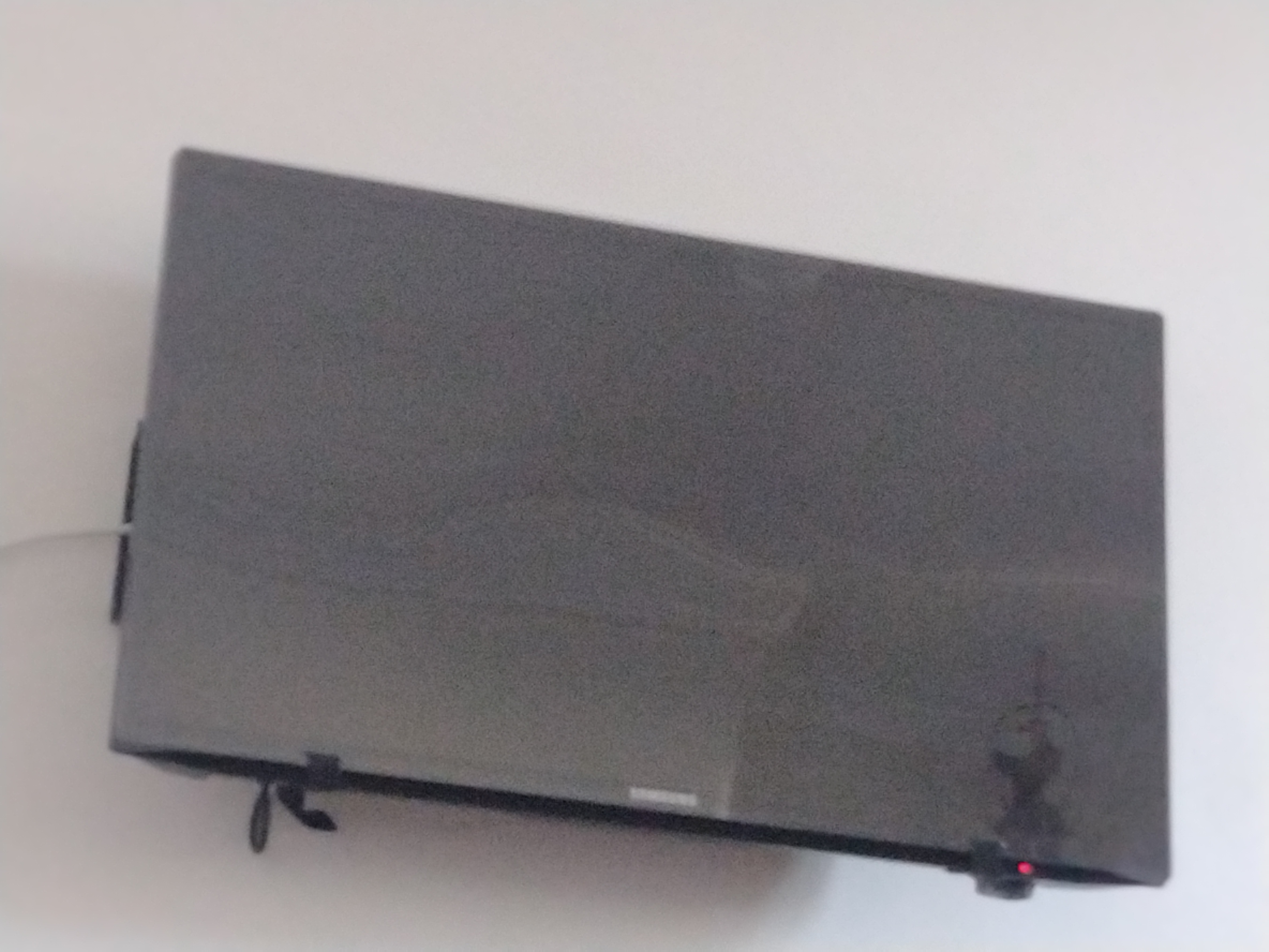محافظ صفحه نمایش وروان مناسب برای تلویزیون 32 اینچ