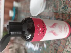 تجریه خرید شامپو تقویت کننده و ضد ریزش مو آرت وینا مدل کافئین پلاس مناسب انواع مو حجم 250 میلی لیتر