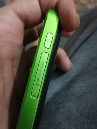 مودم قابل حمل 3G/4G یوکیو مدل Speed Wifi Next W04