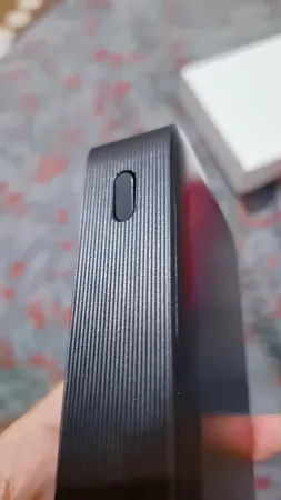 پاوربانک 18 وات شیائومی مدل Redmi PB200LZM ظرفیت 20000 میلی آمپرساعت به همراه شارژر دیواری سامسونگ و کابل تبدیل