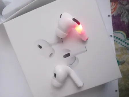 هدفون بلوتوثی مدل  AirPods Pro