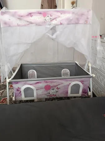 گهواره نوزاد شادی مدل مخمل طرح فیل ابر و باد