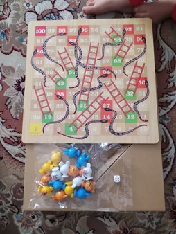 بازی منچ و مارپله کلاسیک تخته چوبی مدل Animals