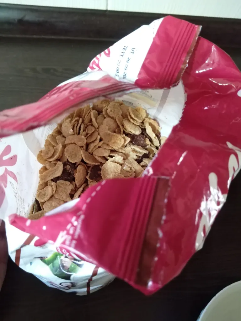 کورن فلکس شکلات تلخ اسپشیال کی - 400 گرم