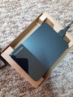 هارد اکسترنال توشیبا مدل Canvio Ready ظرفیت دو ترابایت دارای رابط USB Type-A 3.0