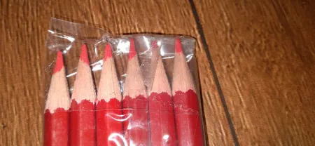 مداد قرمز آریا کد 3002 بسته 6 عددی