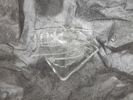 بشر آزمایشگاه مدل beaker ظرفیت 250 میلی لیتر