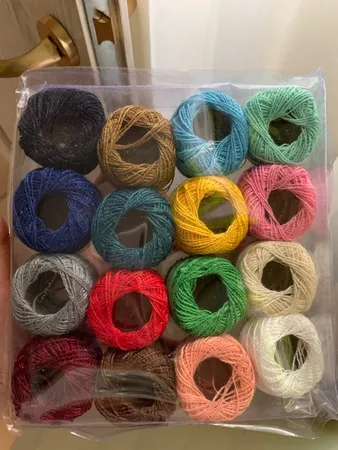 نخ گلدوزی مدل 005 بسته 16 عددی