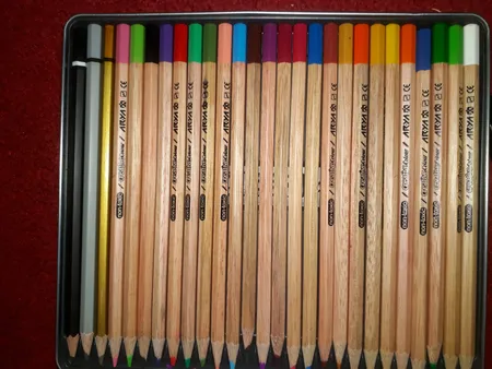 مداد رنگی 24+3 رنگ آریا مدل 3022