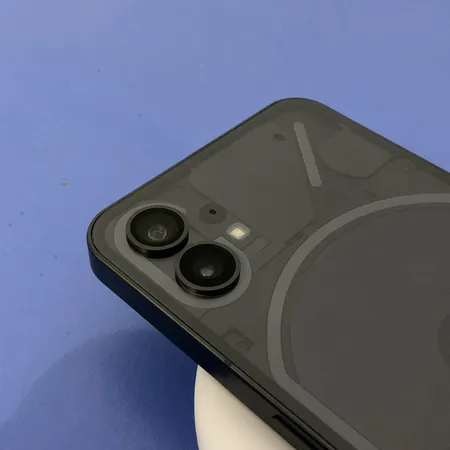 گوشی موبایل ناتینگ مدل Phone 1 دو سیم کارت ظرفیت 256 گیگابایت و رم 8 گیگابایت