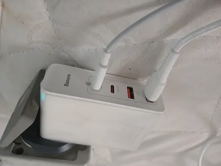 شارژر دیواری باسئوس مدل GaN2 Pro 100W به همراه کابل تبدیل USB-C