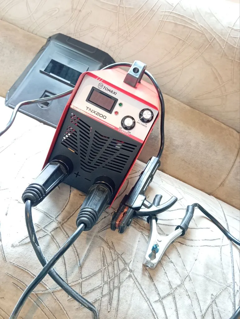 اینورتر جوشکاری 200 آمپر تناکسی مدل TNX-200