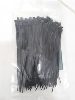 بست کمربندی وای وای مدل TSL-140-M سایز 2.5×140 میلیمتر