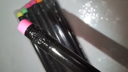 مداد مشکی آدمیرال مدل Negro کد 61C بسته 12 عددی