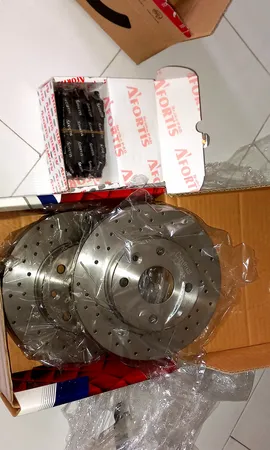 دیسک ترمز چرخ جلو کاردینال مدل سوراخ دار کد K22 مناسب کوییک