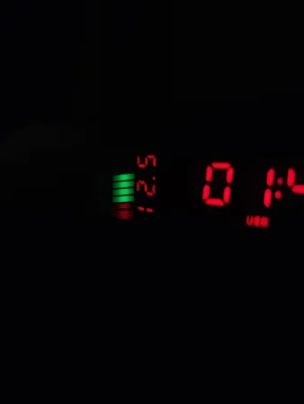 نمایشگر میزان شارژ باطری مدل A001