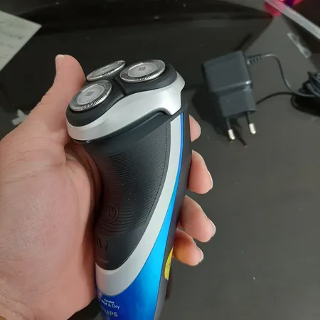 ماشین اصلاح صورت فیلیپس مدل AT890/20